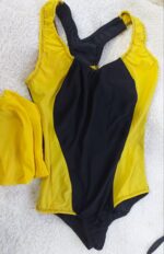 مایو دخترانه دو رنگ همراه با کلاه کد R673