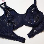 ست شورت و سوتین زنانه کارنا رز مدل فنردار کد 5032-2001 رنگ سرمه ای