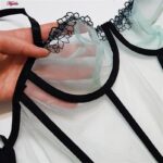 ست شورت و سوتین زنانه برتا مدل فنردار شیشه ای کد 5111-2261 رنگ سبز روشن