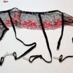 ست شورت و سوتین زنانه برتا مدل فنردار کد 5107-4030-RB رنگ مشکی به همراه نگهدارنده جوراب