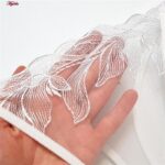 ست شورت و سوتین زنانه برتا مدل فنردار کد 5108-4032-W رنگ سفید به همراه نگهدارنده جوراب