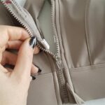 نیم تنه ورزشی زنانه ماییلدا مدل جلو زیپدار پد ثابت کد 5018 رنگ خاکی