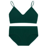 ست نیم‌تنه و شلوارک ورزشی زنانه ماییلدا مدل 5368