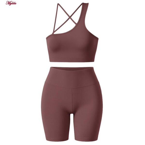 ست نیم‌تنه و شلوارک ورزشی زنانه ماییلدا مدل 5409-7106