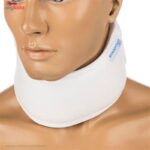گردن بند طبی پاک سمن مدل Soft With Bar سایز بزرگ